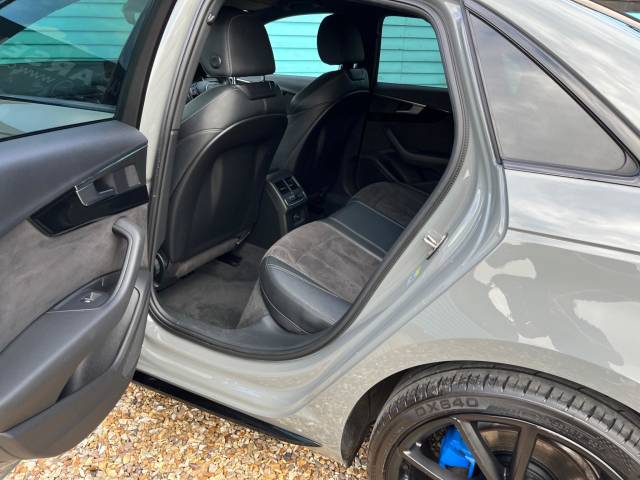 2018 Audi A4 2.0 TDI Black Edition S Tronic quattro Euro 6 (s/s) 4dr