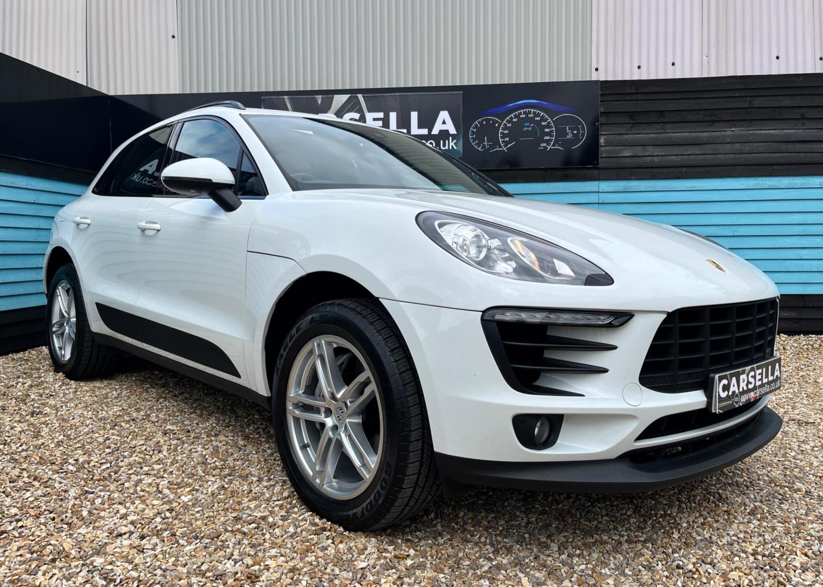2016 Porsche Macan